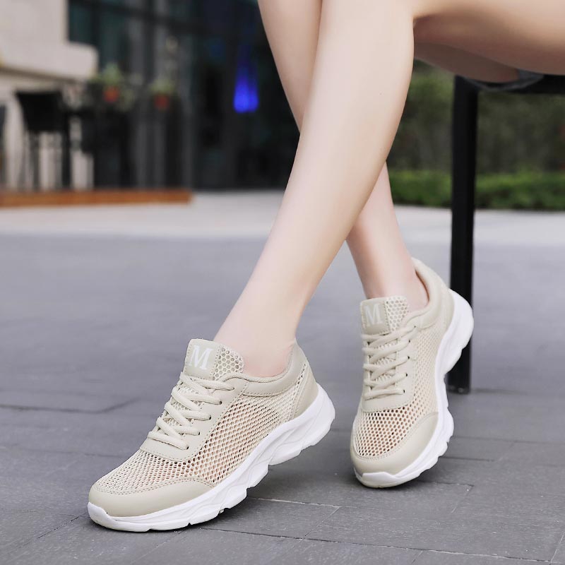 女性用通気性メッシュスニーカー,軽量ランニングシューズ,ベー - Yoga Fitness Reservation のレビューと価格