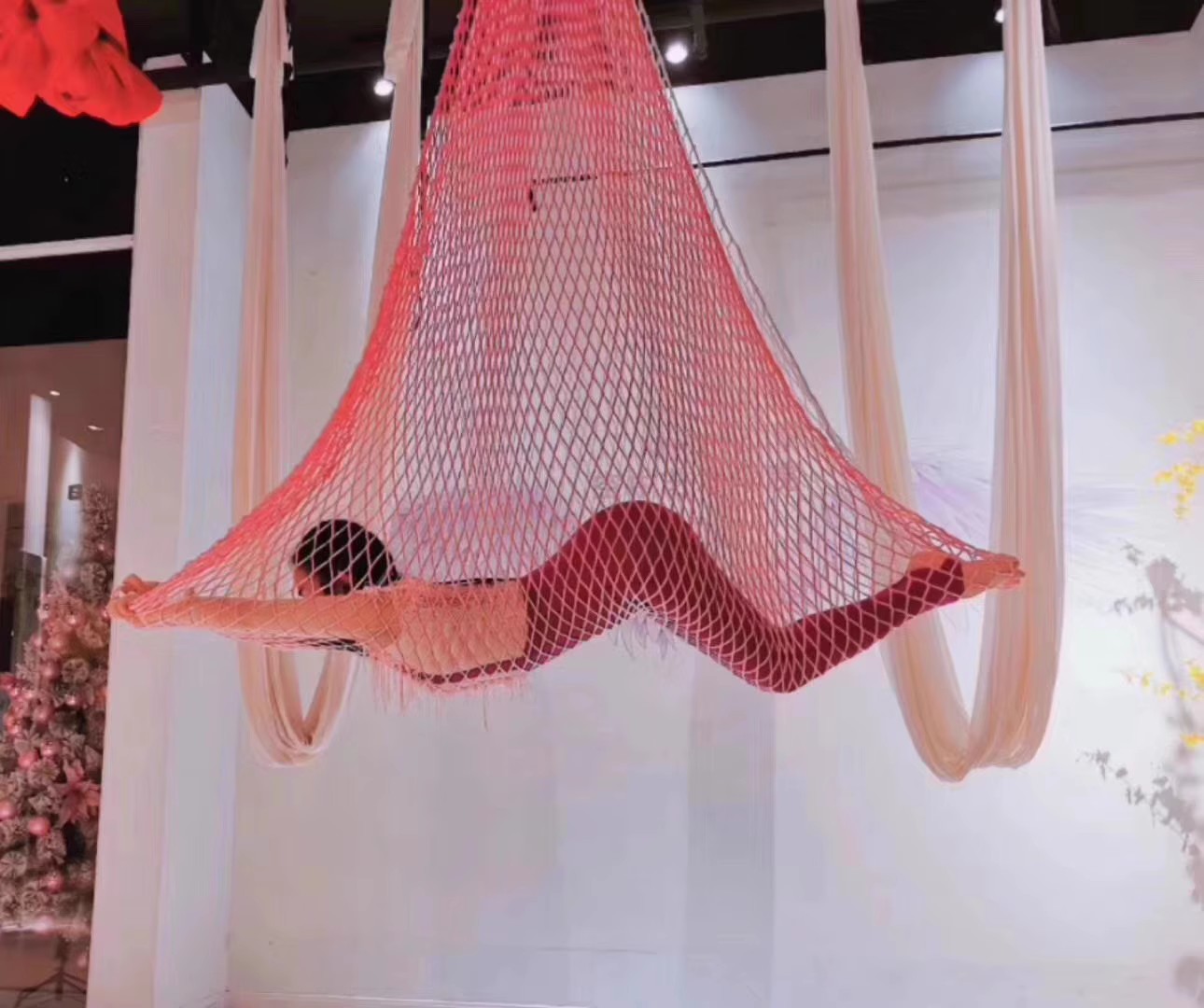 高地ヨガ用釣りネット吊り下げネット、エアリアルヨガハンモック - Yoga Swing Aerial のレビューと価格