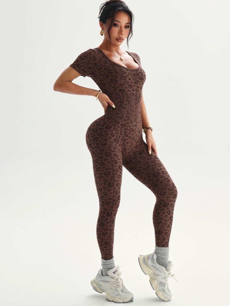 女性の背中の開いたヒョウ柄ジャンプスーツスポーツウェア半袖ワ - Yoga Overall Fitness のレビューと価格